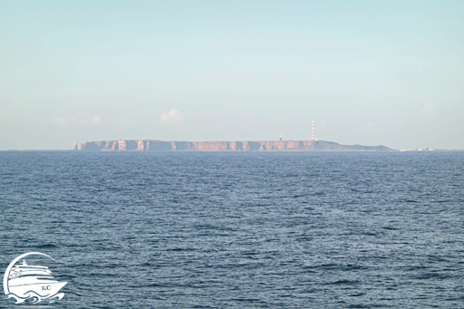 Blick auf Helgoland Seekrank auf der Fahrt nach Helgoland