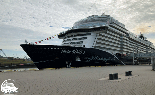 Mein Schiff 2 im Hafen Mein Schiff 2 Angebote - Mein Schiff 2 im Hafen