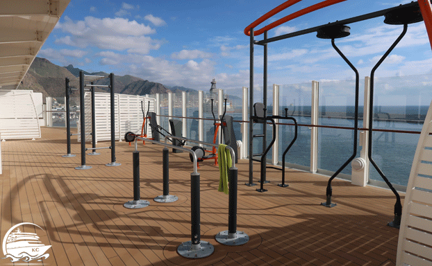 Blick auf den Outdoor Sportbereich AIDAnova - Blick auf den Outdoor Sportbereich