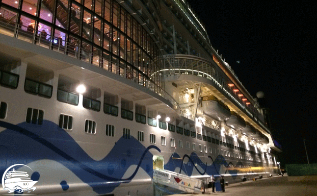 AIDAperla in Mallorca bei Nacht AIDAperla Reisebericht 2017 - AIDAperla in Mallorca bei Nacht