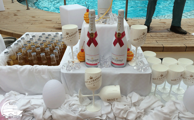 Champagner und Corona Extra Champagner und Corona Extra