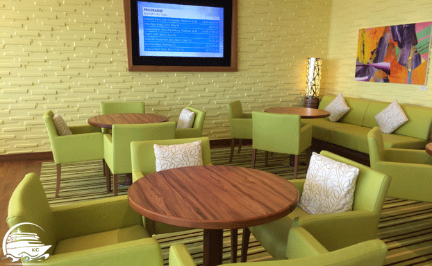 Sitzgelegenheiten in der AIDA Lounge auf AIDAperla AIDA Lounge auf AIDAperla - Sitzgelegenheiten