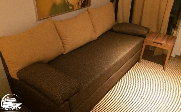 Bettcouch AIDAperla Kabinen Bewertung - Kabine 5258 - Bettcouch